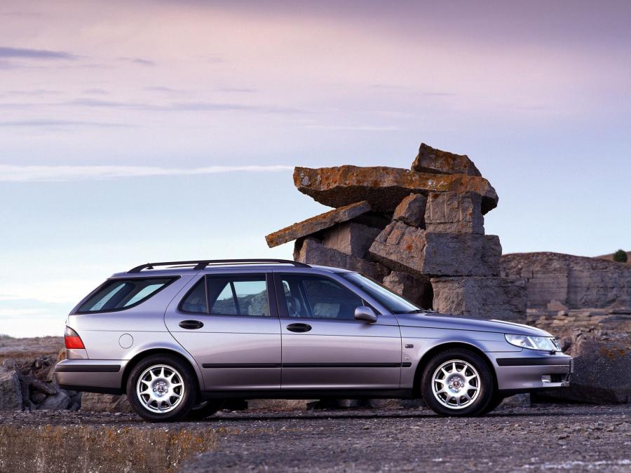  Saab 9-5 Wagon 1998 года  (фото 24 из 35)